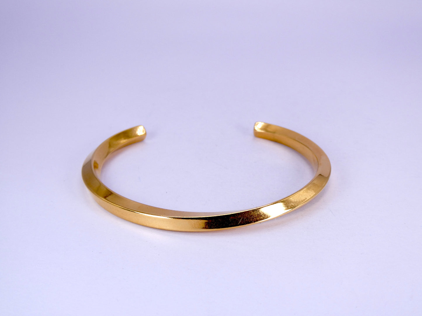 Goldcuff